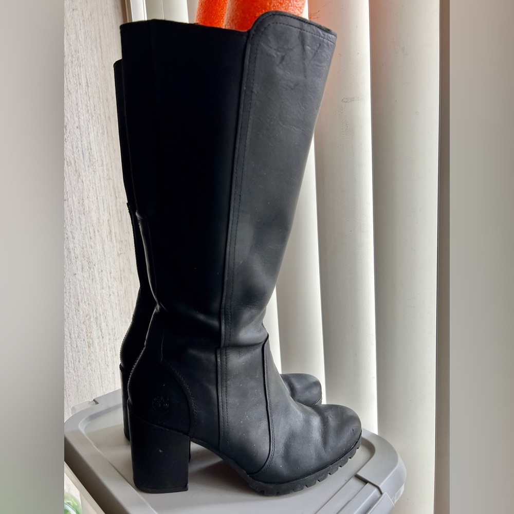 Timberlands Boots size 9.5